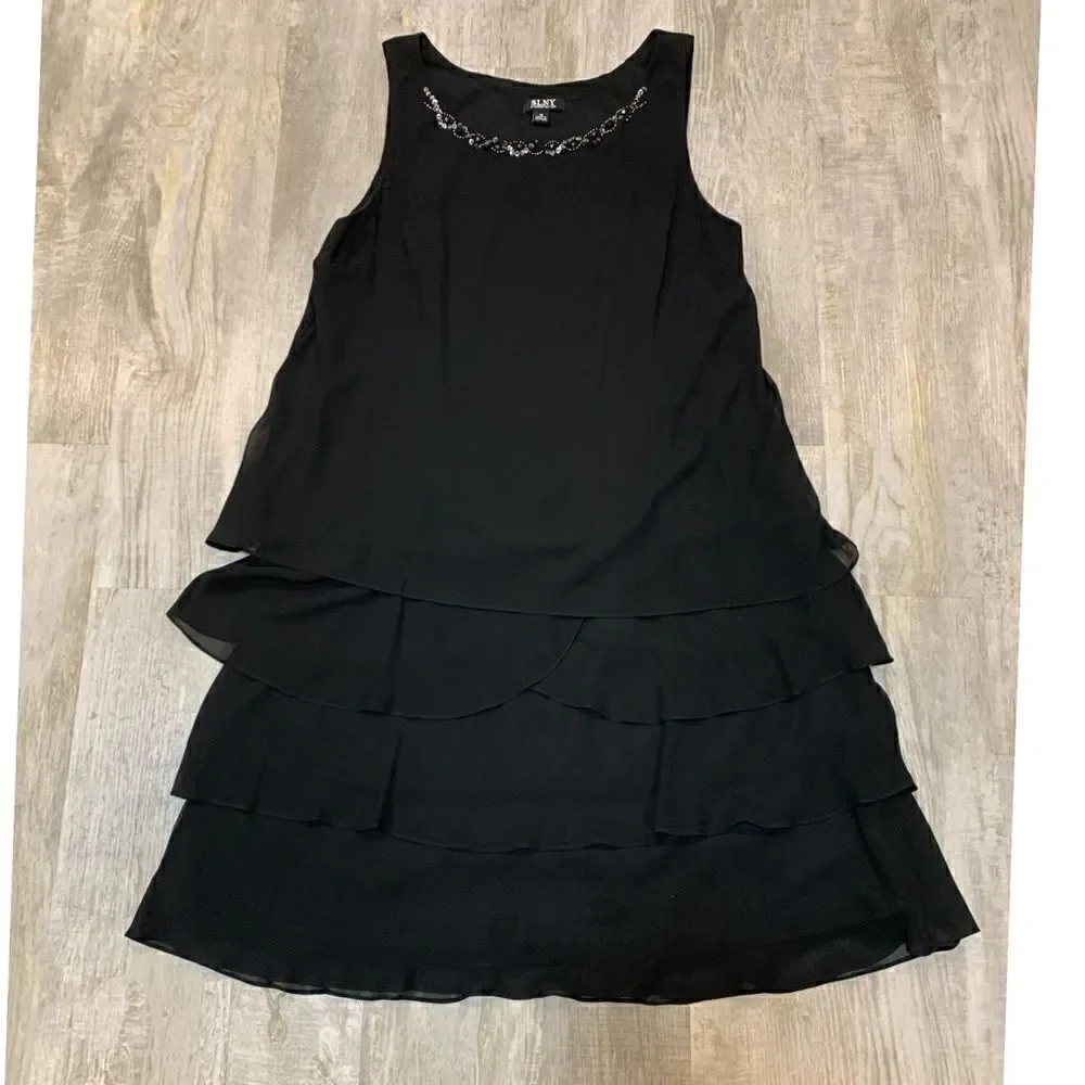 SLNY black Sequin neckline Chiffon polyester Sleeveles Dress sz 16